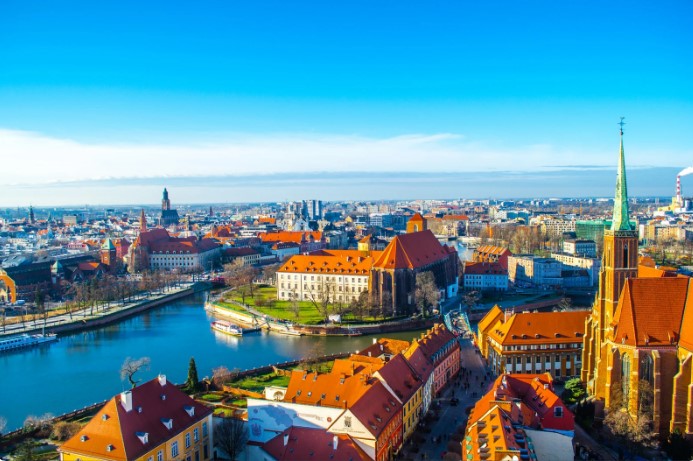 Робота в Польщі для чоловіків: варіанти з високою фізичною активністю